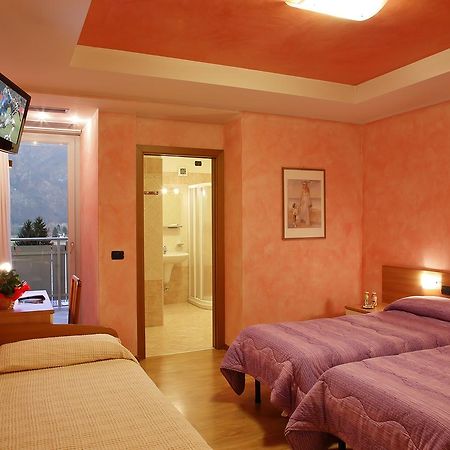 Hotel Castel Lodron Storo Екстер'єр фото