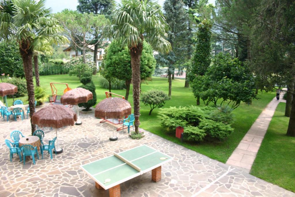 Hotel Castel Lodron Storo Екстер'єр фото