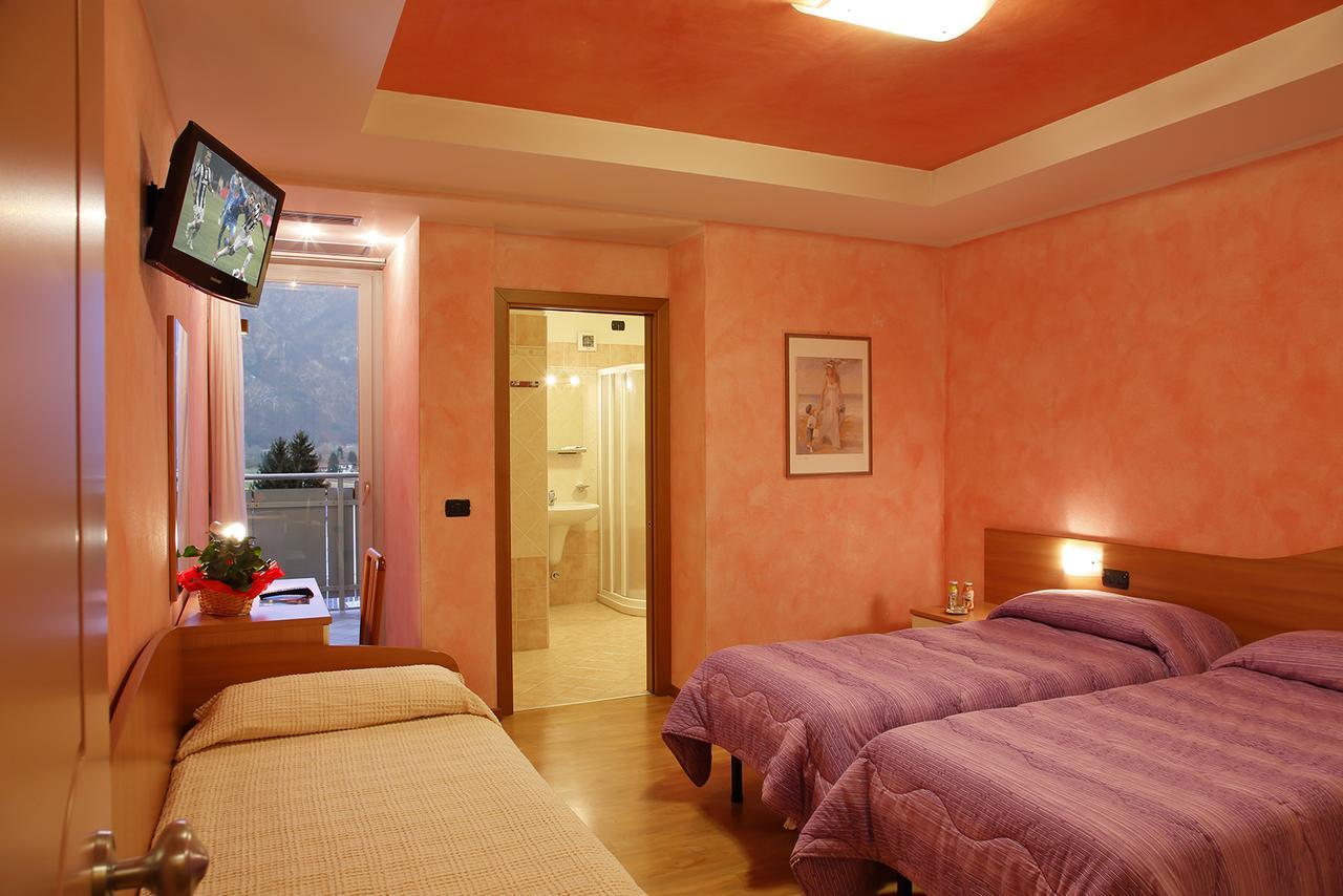 Hotel Castel Lodron Storo Екстер'єр фото